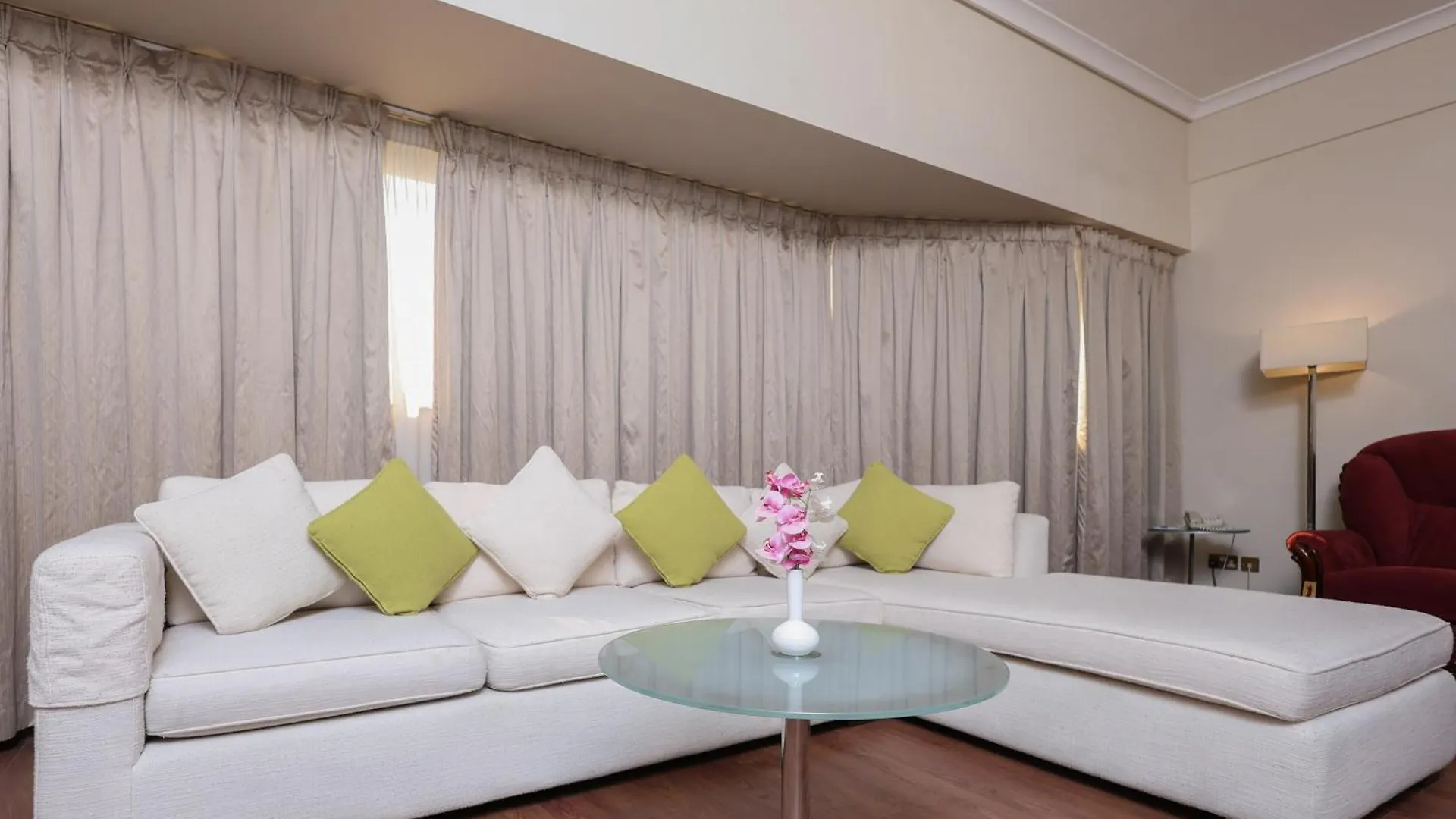 Aavri Hotel Dubaj